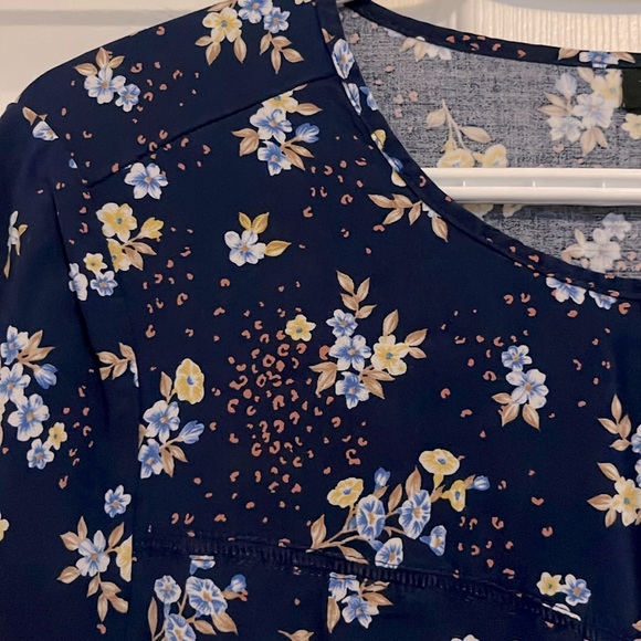 Floral Navy Mini Dress - Picture 3 of 5